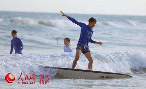 4岁父母双亡，6岁被拐卖，85岁惨死牛棚，后人却欠她一句感谢