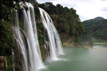 从结婚开始恋爱中鹿亦尧与蔡思雨之间的感情好吗？