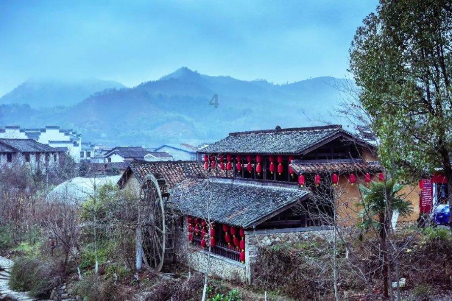 空中抛枪