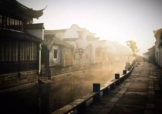 明朝一商人遇海难,漂流到孤岛满目荒凉,最后封爵成当地富豪