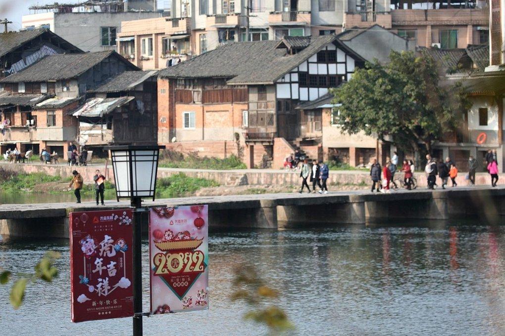 新春走基层丨边境踏查、应急救援……这支马背上的警队迎风踏雪守护边疆